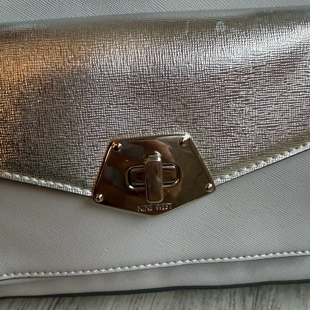 Nine West White Satchel Handbag Top‎ Handle Purse Silver Hardware